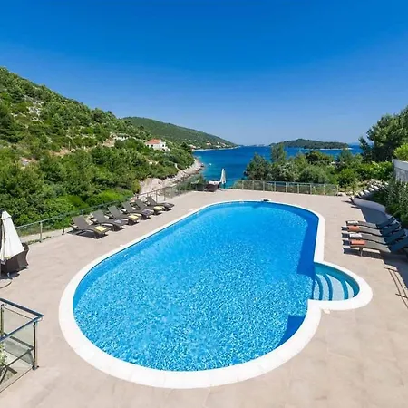 Seafront Zaglav On Island Korcula, Private Pool, Parking,bbq *