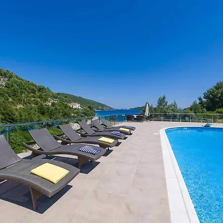 Villa Seafront Zaglav On Island Korcula, Private Pool, Parking,bbq Potirna