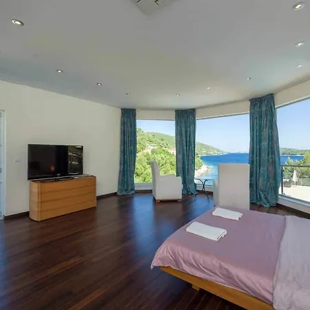 ヴィラ Seafront Zaglav On Island Korcula, Private Pool, Parking,bbq