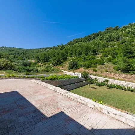 Seafront Zaglav On Island Korcula, Private Pool, Parking,bbq *