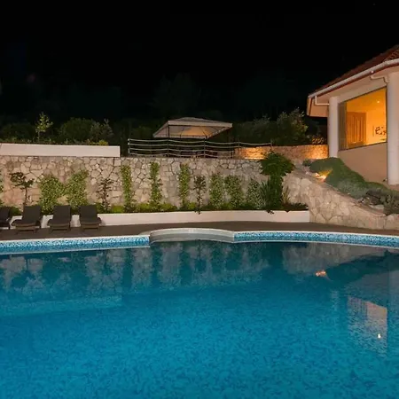 ヴィラ Seafront Zaglav On Island Korcula, Private Pool, Parking,bbq